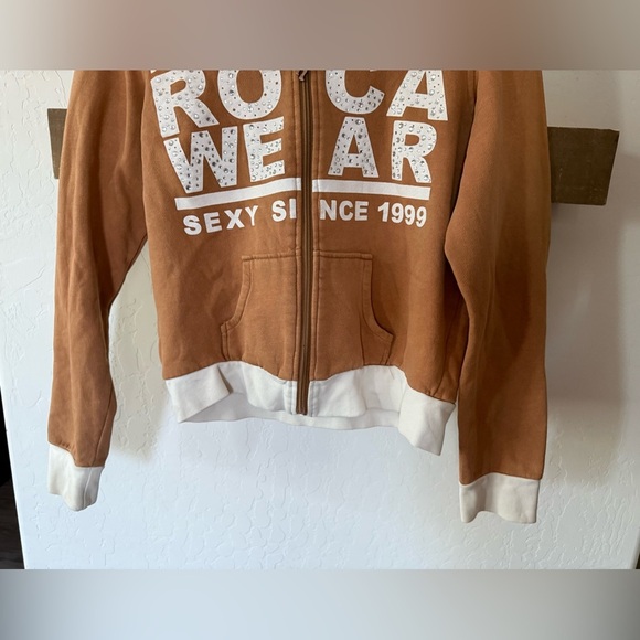 Rocawear|Y2k Tan full zip Hoodie sweater with embellishments/stones “1999 sexy”• - Picture 3 of 13
